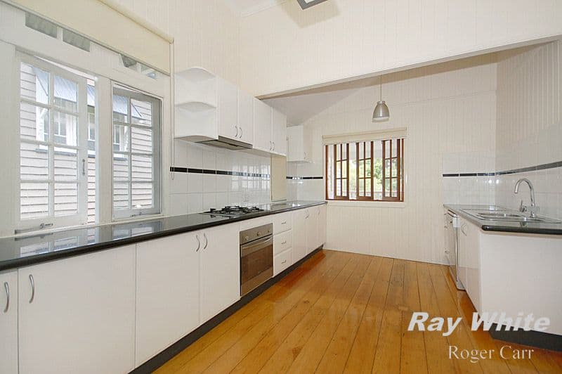 205  Ekibin Road East, TARRAGINDI QLD 4121, Tarragindi - Thumbnail 2