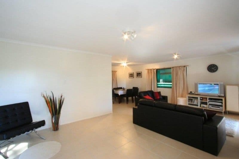 32 Lenore Crescent, SPRINGWOOD QLD 4127, Springwood - Thumbnail 3