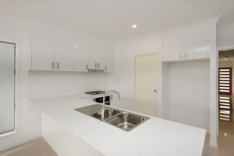 126 Ridgevale Boulevard, Holmview QLD 4207, Holmview - Thumbnail 2