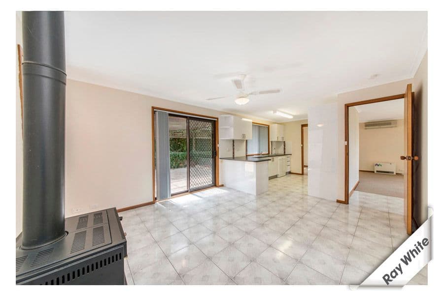 32 Crest Park Parade, Queanbeyan NSW 2620, Queanbeyan West - Thumbnail 8