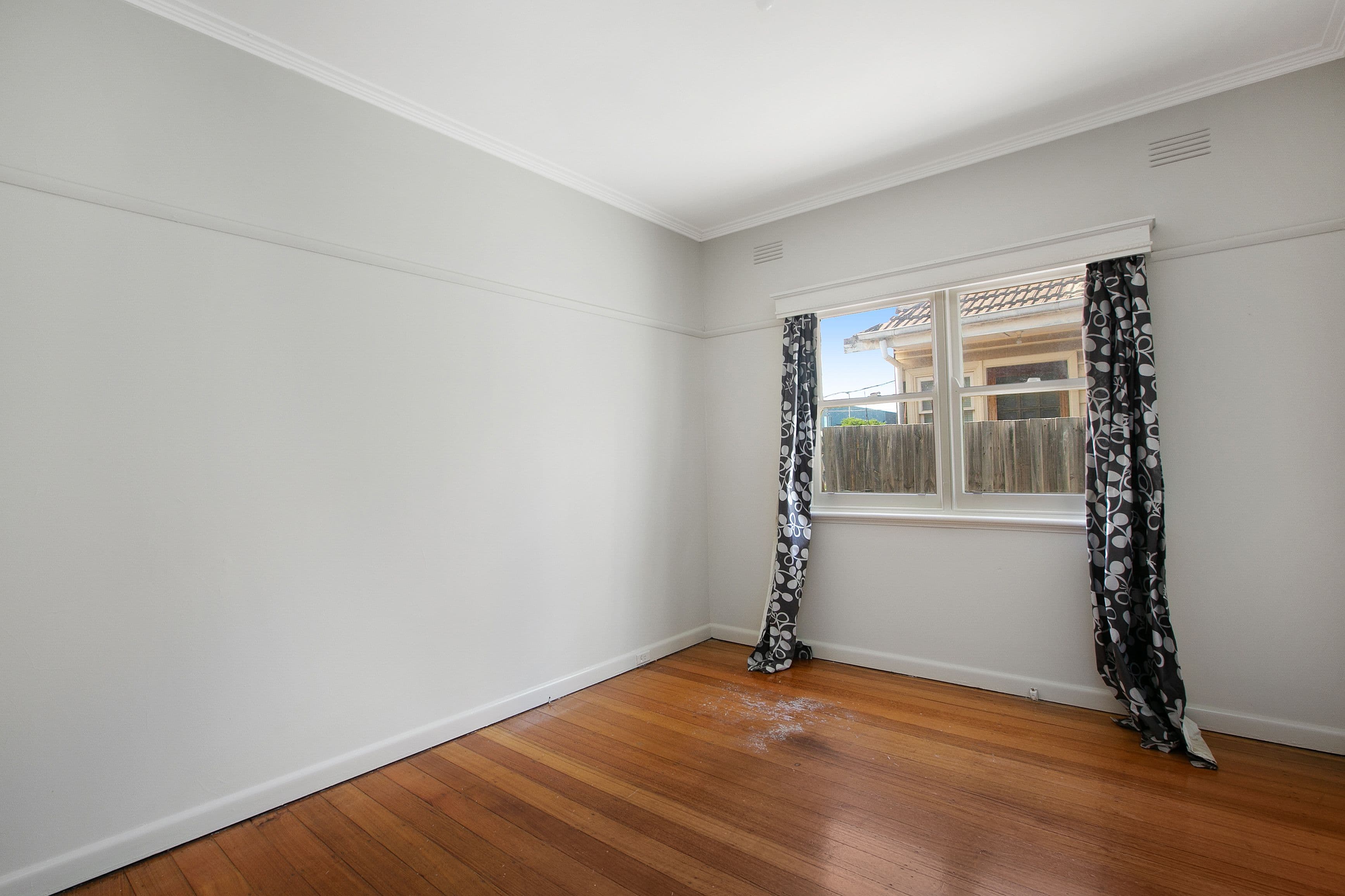 18 Thrower Street, Reservoir VIC 3073, Reservoir - Thumbnail 5
