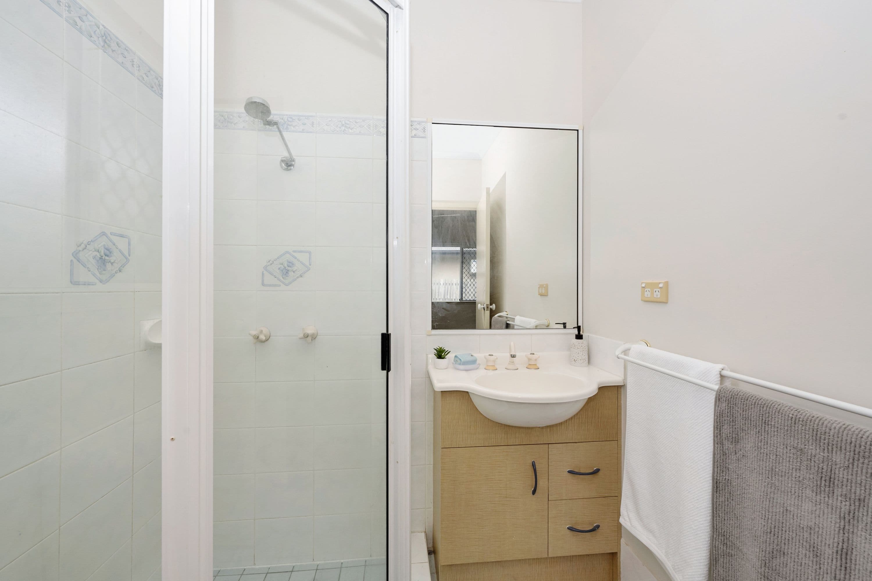 5 Saint Pauls Court, Mount Louisa QLD 4814, Mount Louisa - Thumbnail 6