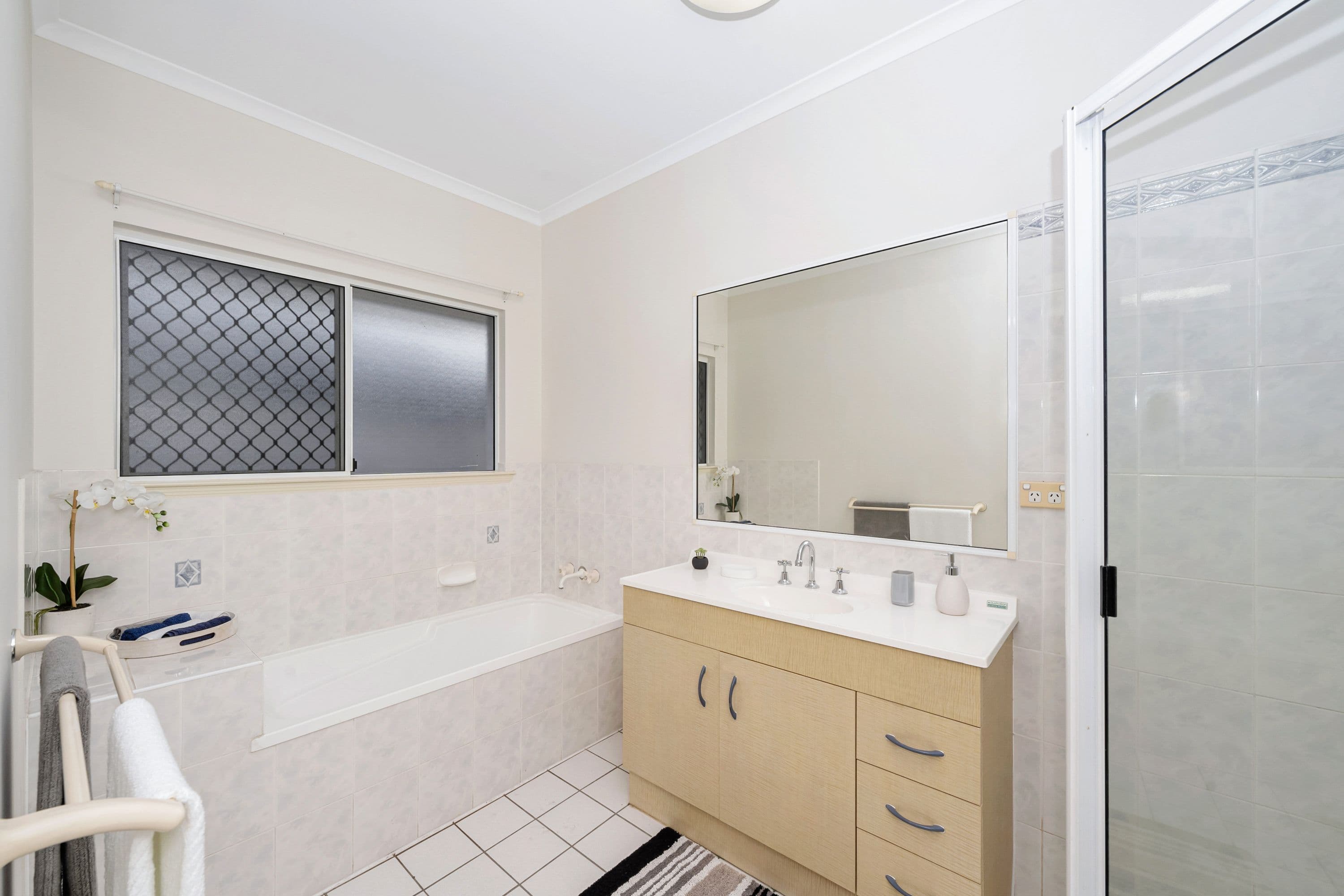 5 Saint Pauls Court, Mount Louisa QLD 4814, Mount Louisa - Thumbnail 7
