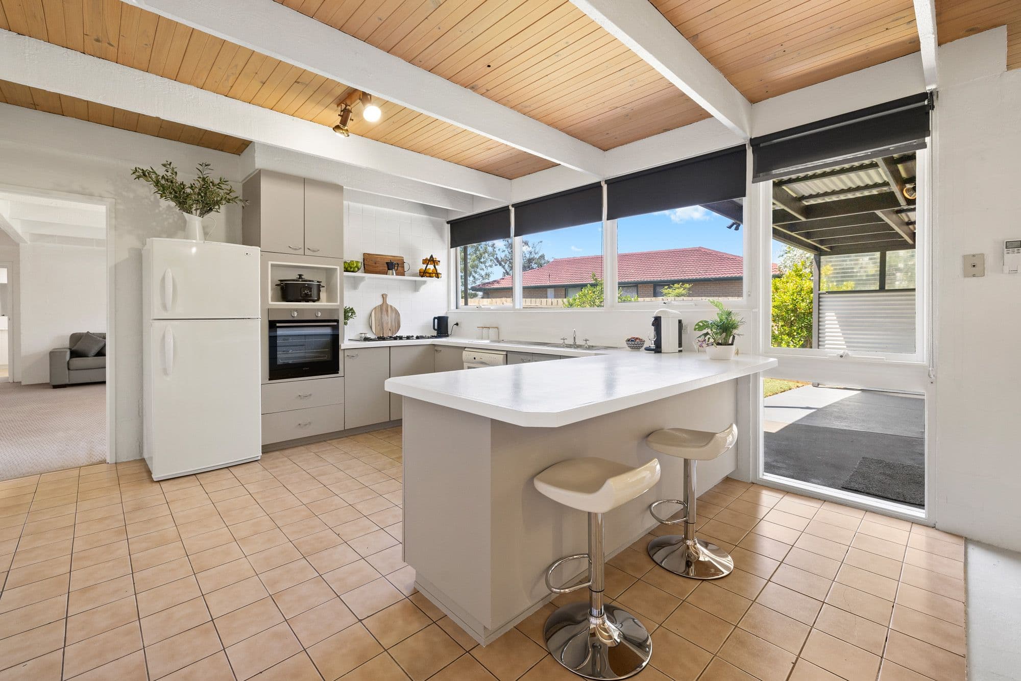43 Priestley Avenue, Hoppers Crossing VIC 3029, Hoppers Crossing - Thumbnail 3