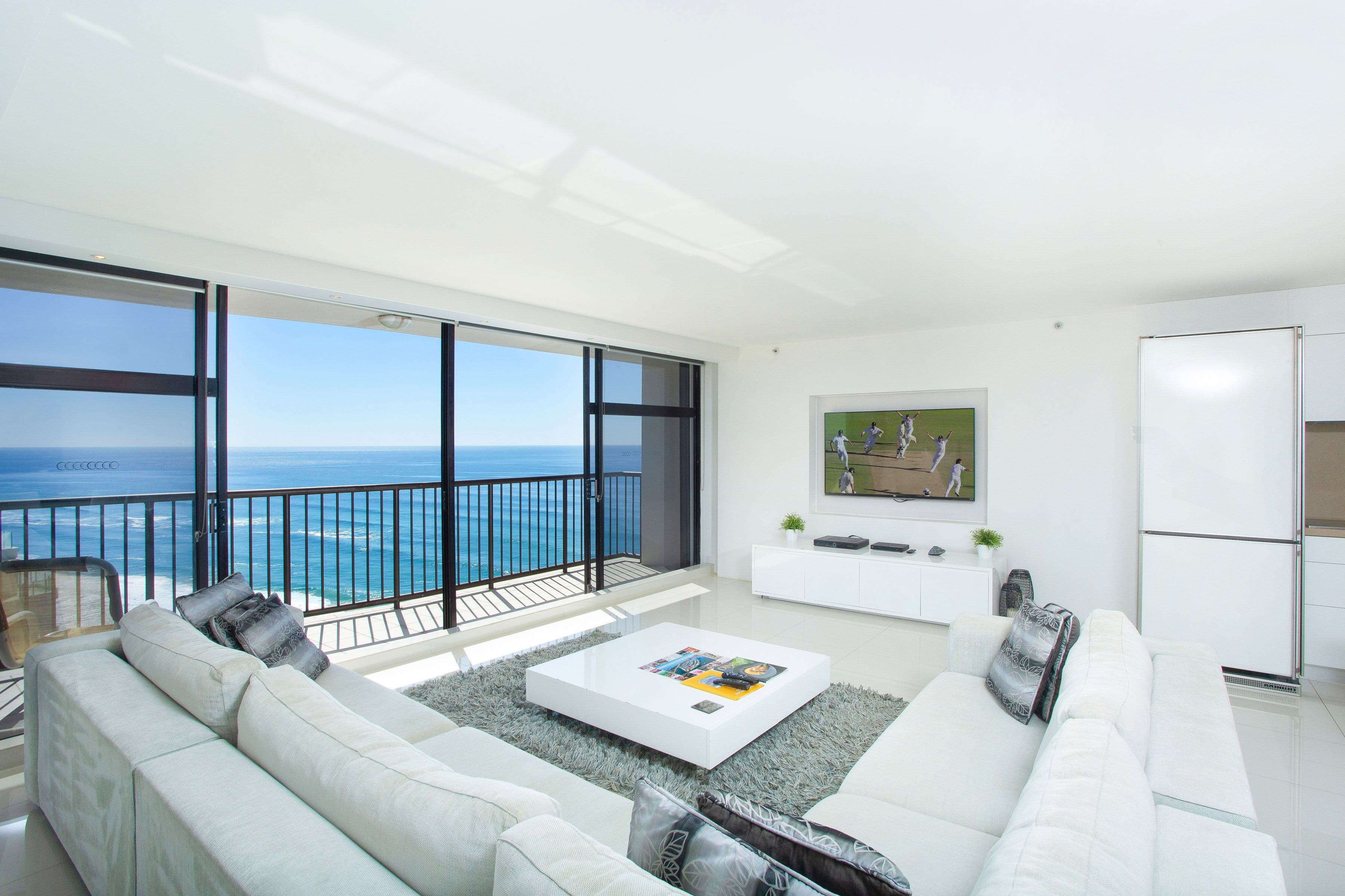 4 Old Burleigh Road, Surfers Paradise QLD 4217, Surfers Paradise - Thumbnail 2