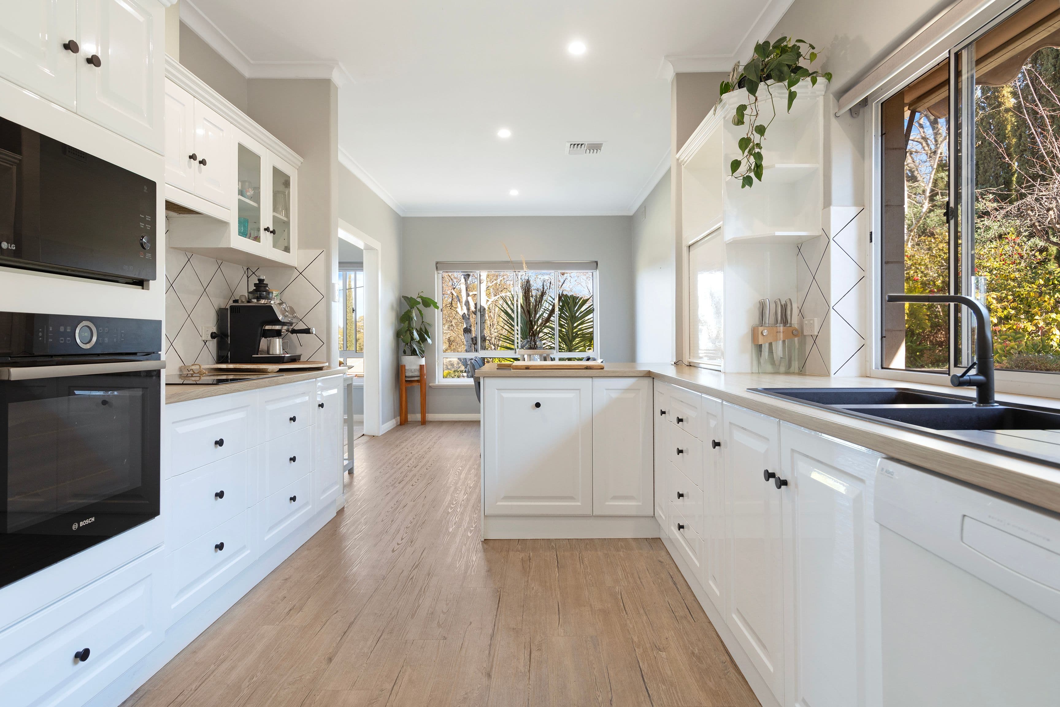 7 Tilbrook Avenue, Clare SA 5453, Clare - Thumbnail 4