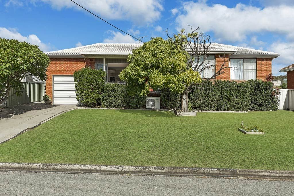 8 Weatherley Street, Booragul NSW 2284, Booragul - Image 1