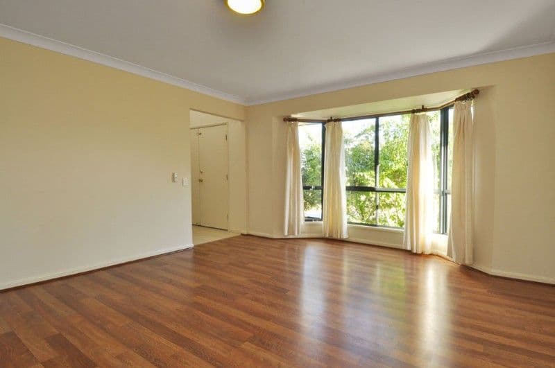 24 Rarotonga Rise, PACIFIC PINES QLD 4211, Pacific Pines - Thumbnail 4
