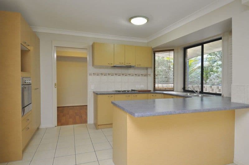 24 Rarotonga Rise, PACIFIC PINES QLD 4211, Pacific Pines - Thumbnail 5