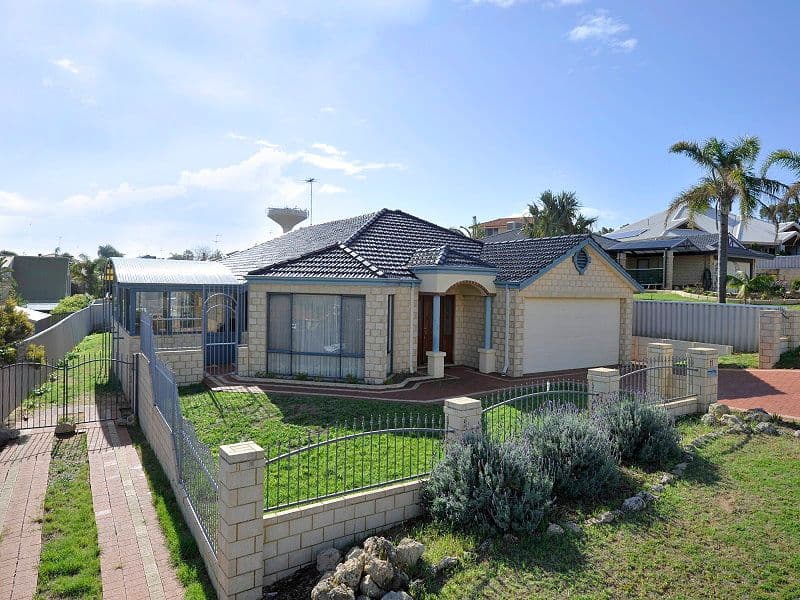 11 PLOVER Rise, HALLS HEAD WA 6210, Halls Head - Thumbnail 3