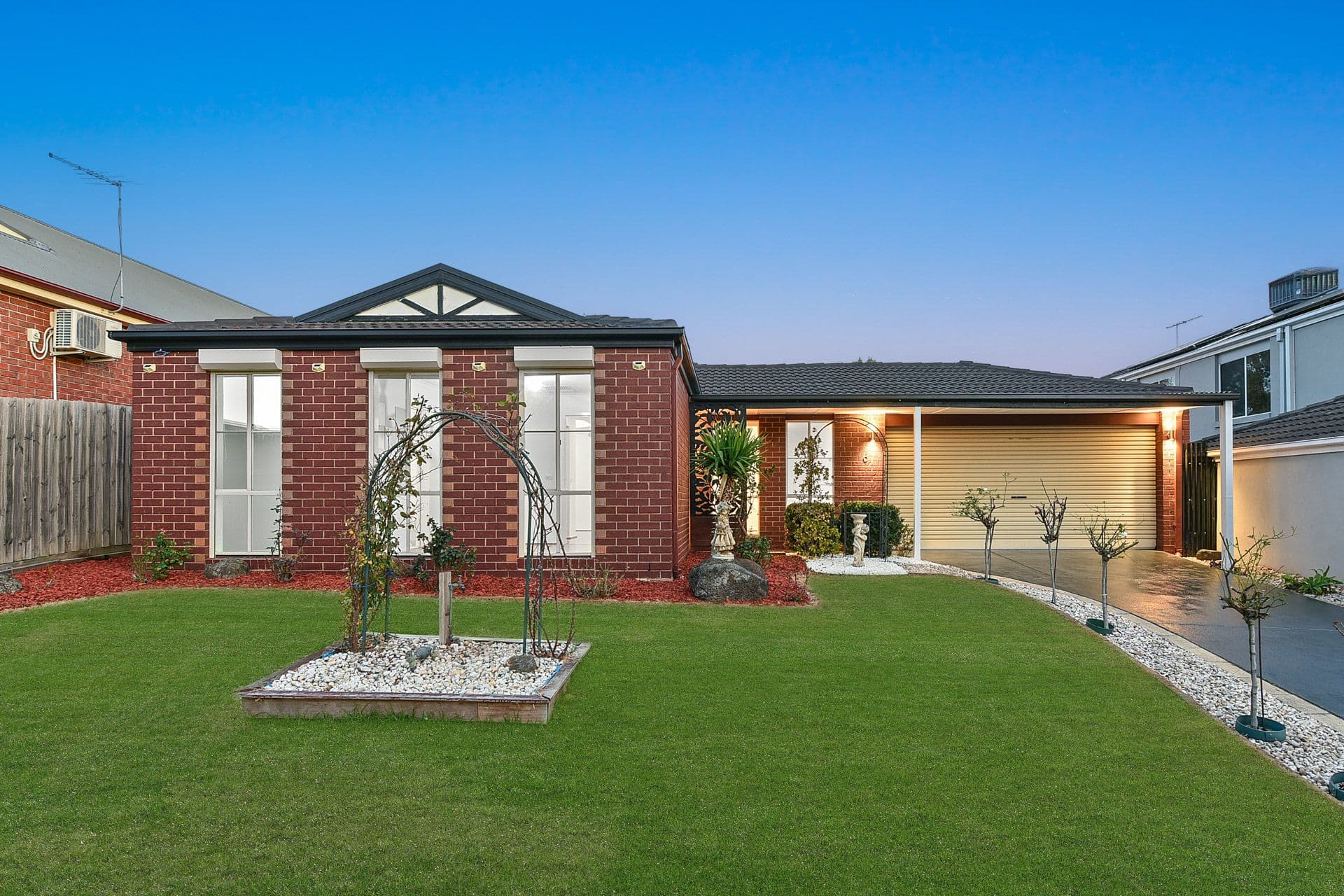 6 Mittagong Court, Berwick VIC 3806, Berwick - Image 1