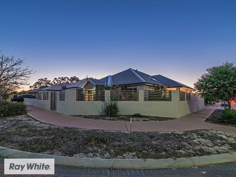 7 Pexton Drive, South Guildford WA 6055, South Guildford - Thumbnail 2