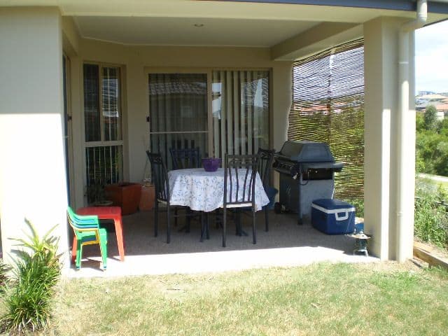 18 Pritchard Court, PACIFIC PINES QLD 4211, Pacific Pines - Thumbnail 4