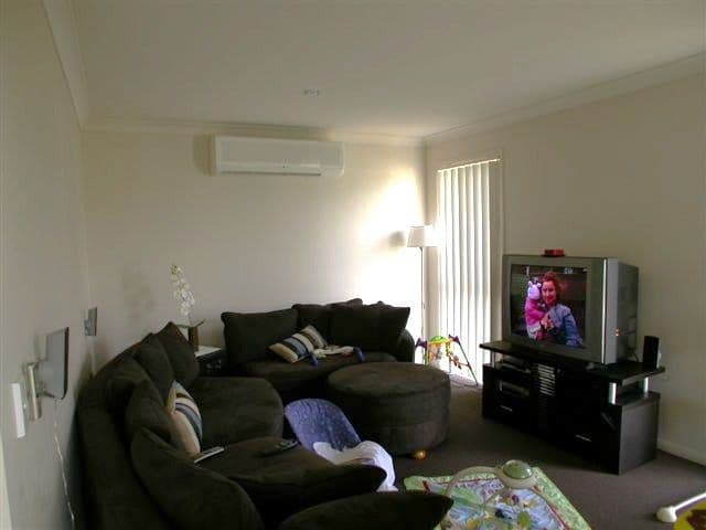 18 Pritchard Court, PACIFIC PINES QLD 4211, Pacific Pines - Thumbnail 6