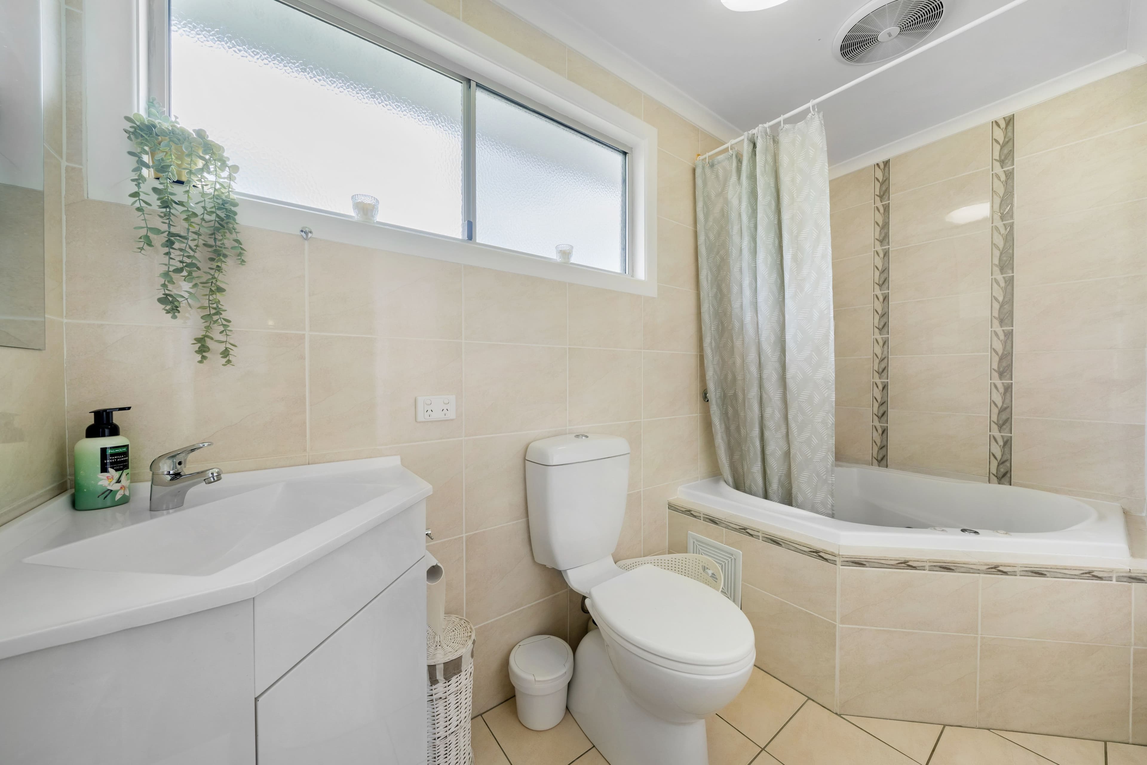 77 Kent Street, Beenleigh QLD 4207, Beenleigh - Thumbnail 8