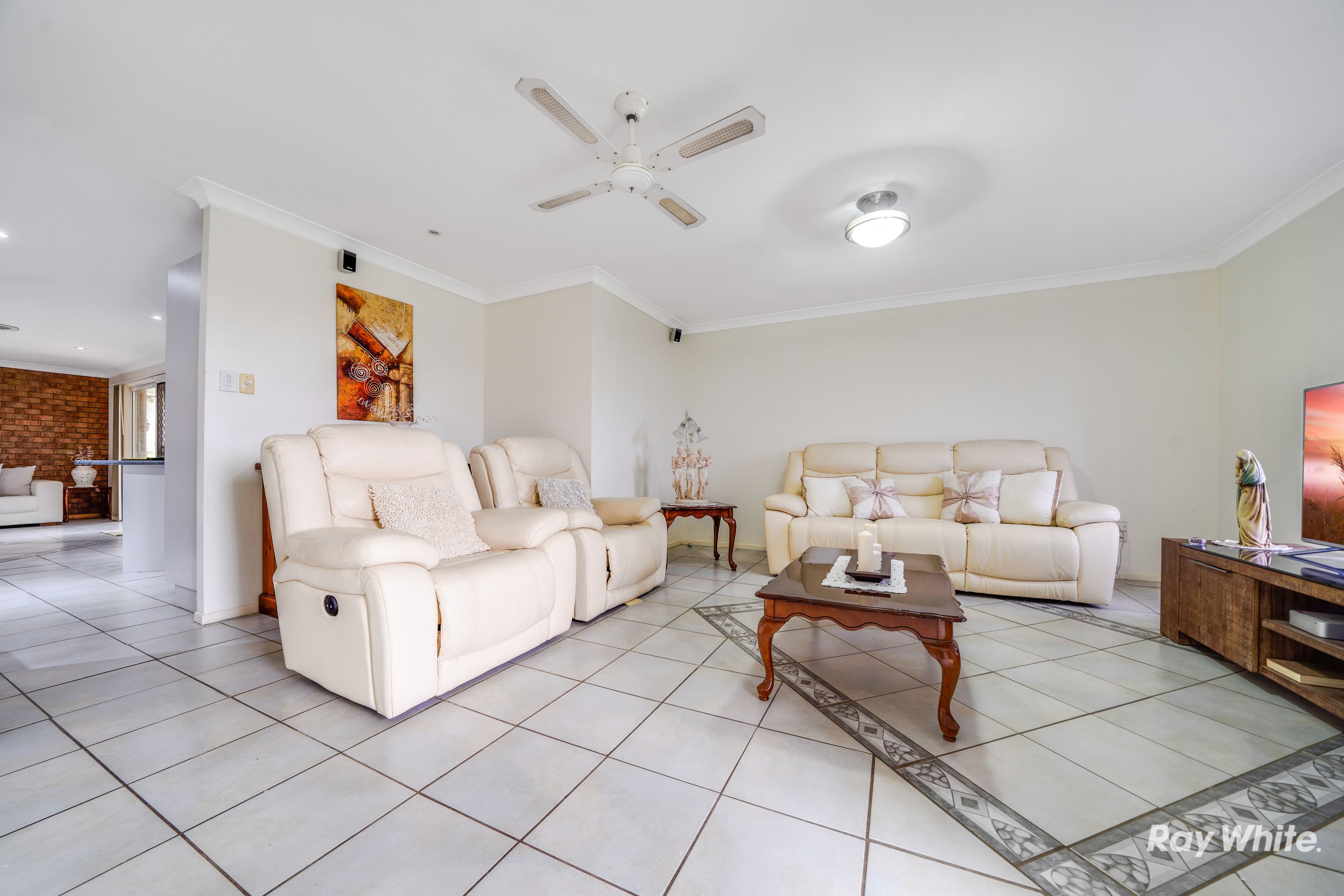64 Gordonia Drive, Regents Park QLD 4118, Regents Park - Thumbnail 3