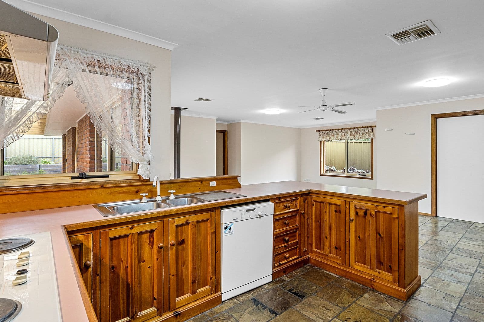 2 Sea Court, Normanville SA 5204, Normanville - Thumbnail 8