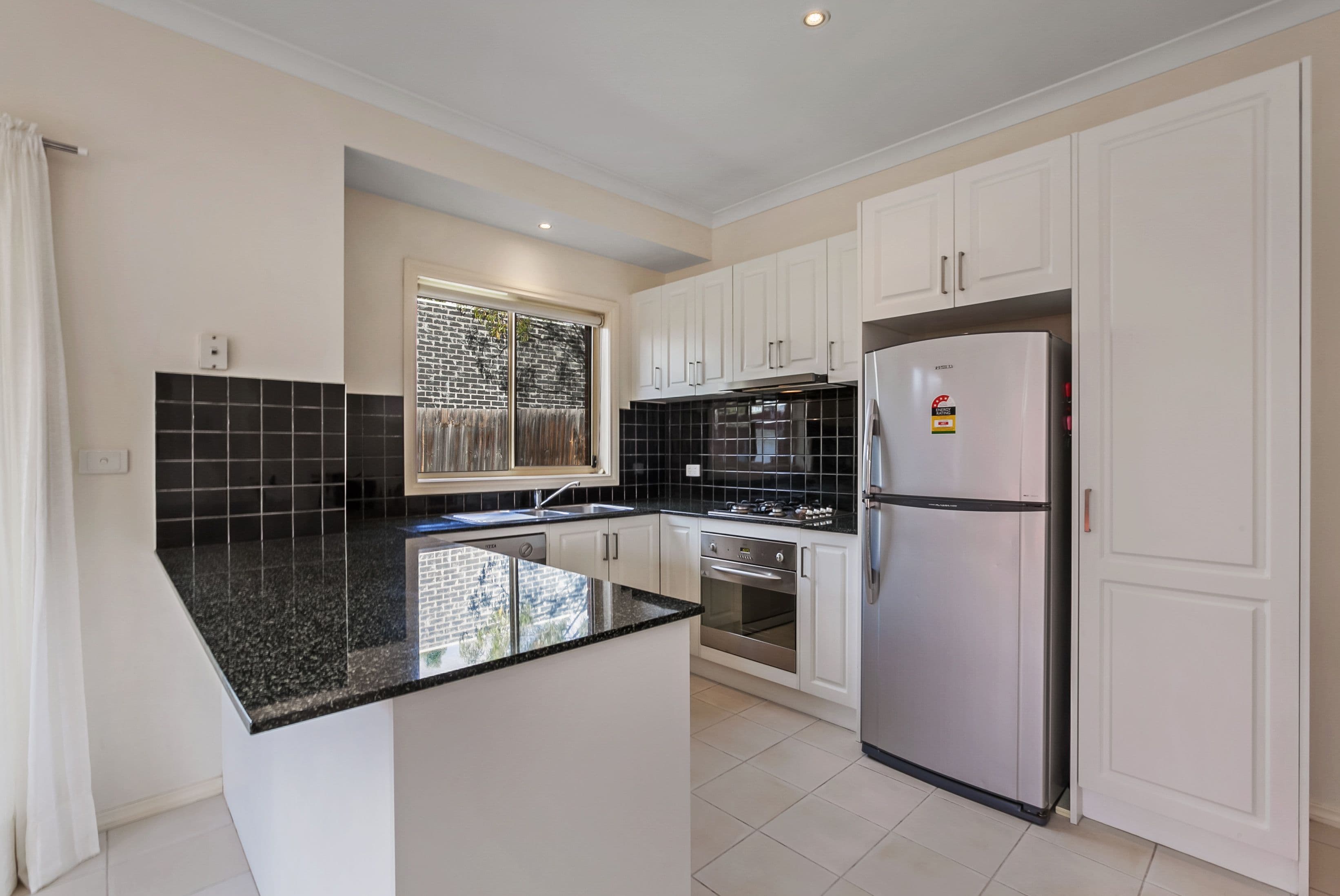 25 Ebony Parade, Heidelberg West VIC 3081, Heidelberg West - Thumbnail 3