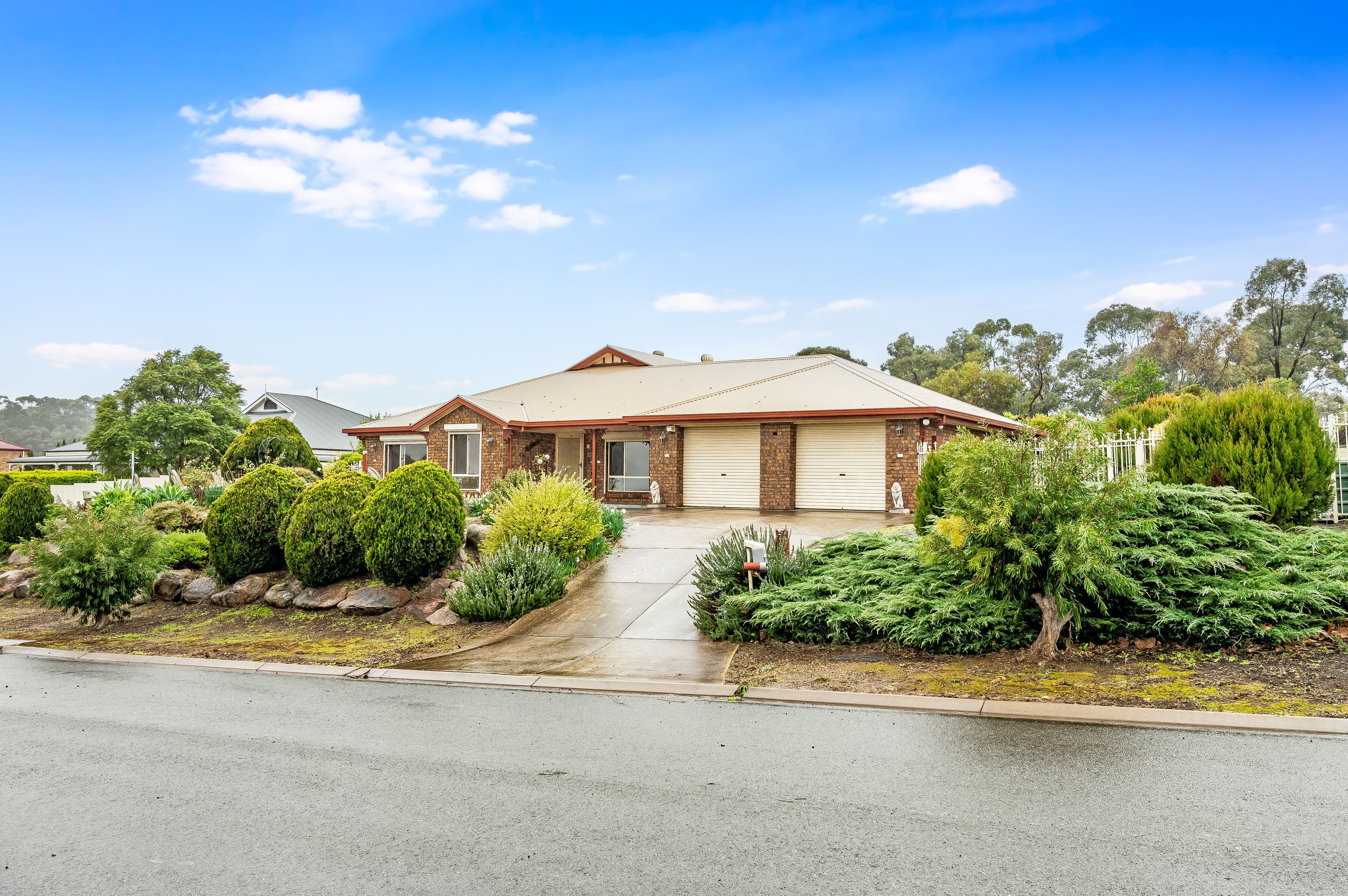 24 Beatrix Drive, Craigmore SA 5114, Craigmore - Thumbnail 2