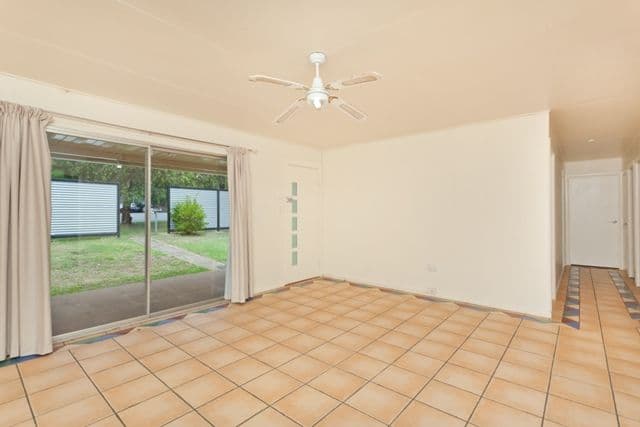 7 Hutchins Street, TIVOLI QLD 4305, Tivoli - Thumbnail 5
