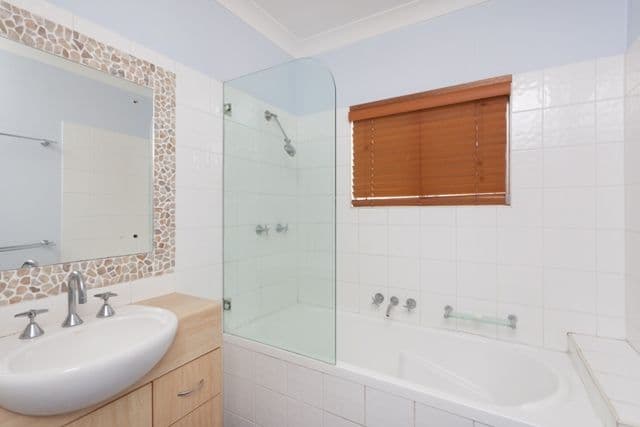 7 Hutchins Street, TIVOLI QLD 4305, Tivoli - Thumbnail 7