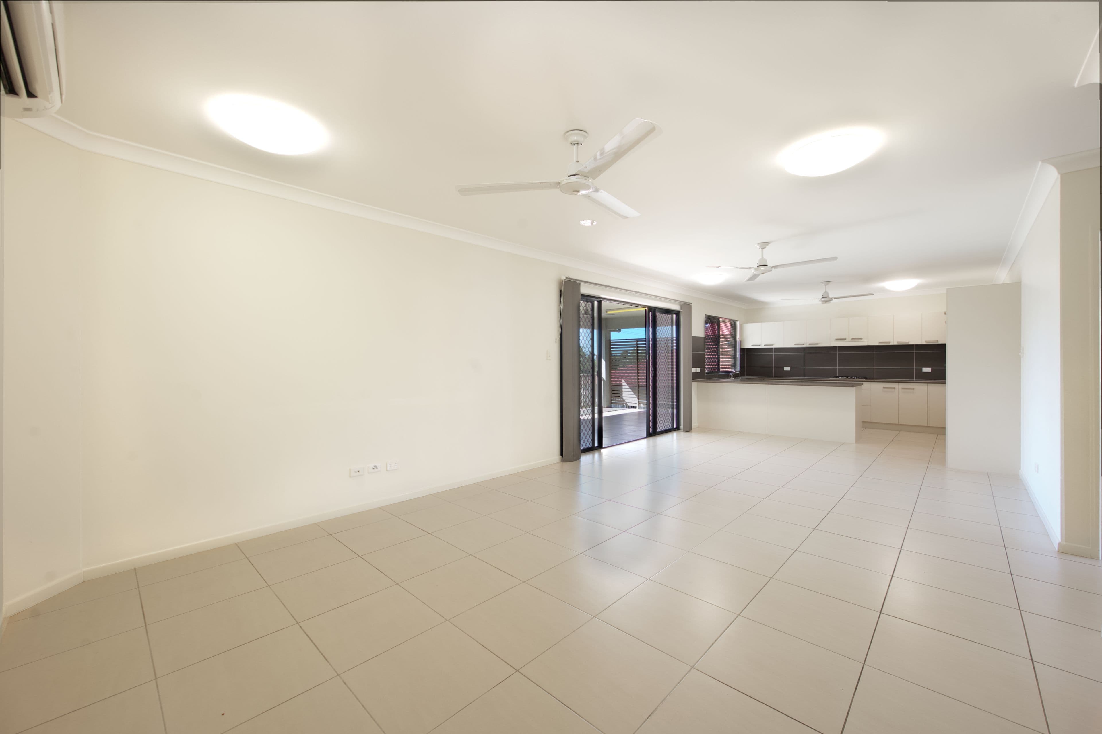 18 Palomar Court, Mount Louisa QLD 4814, Mount Louisa - Thumbnail 2