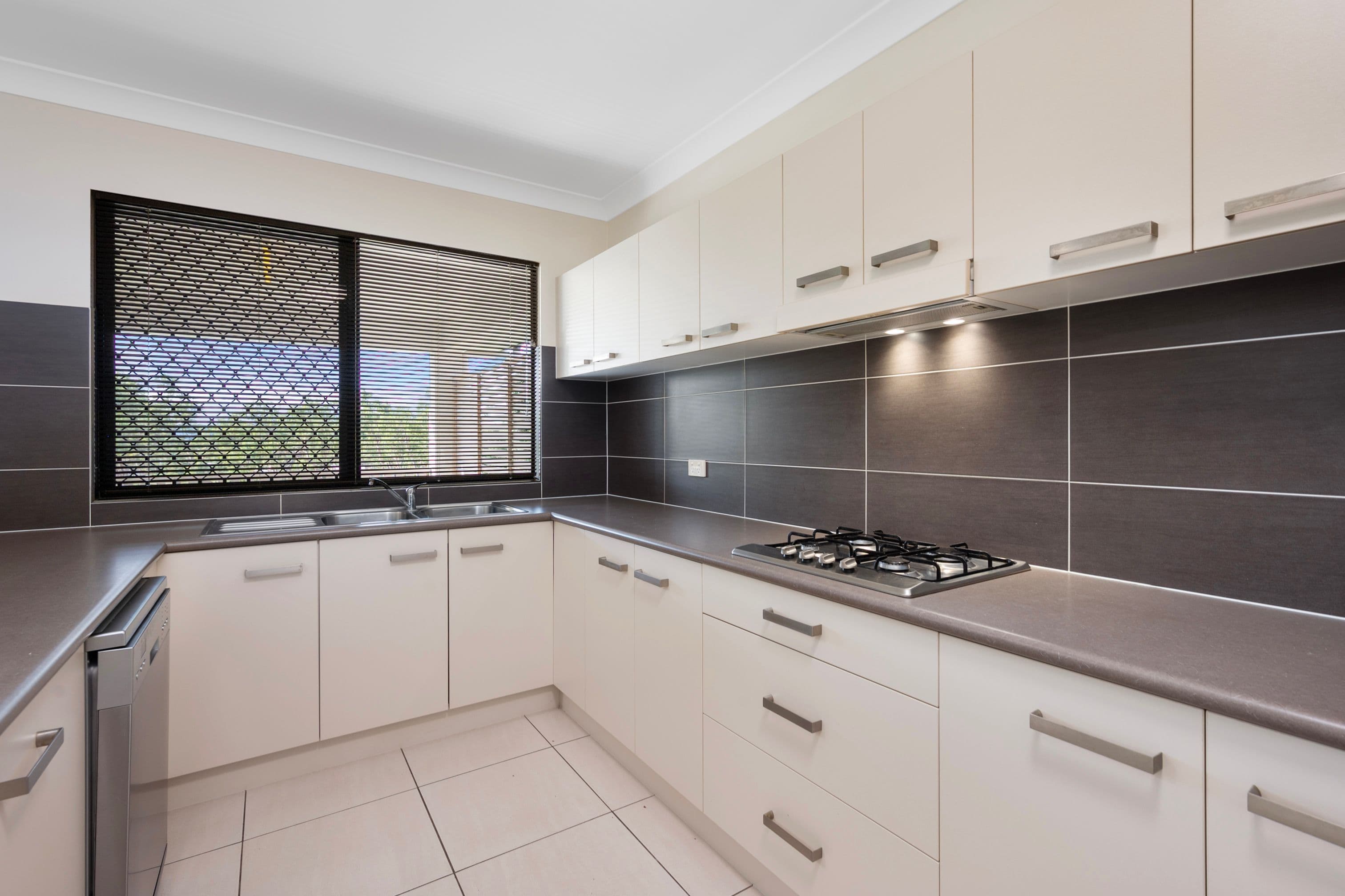 18 Palomar Court, Mount Louisa QLD 4814, Mount Louisa - Thumbnail 4