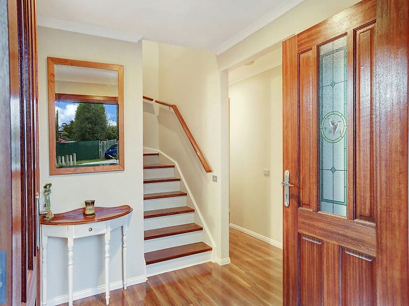 4 Peppermint Walk, South Morang VIC 3752, South Morang - Thumbnail 2