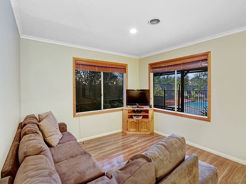 4 Peppermint Walk, South Morang VIC 3752, South Morang - Thumbnail 6