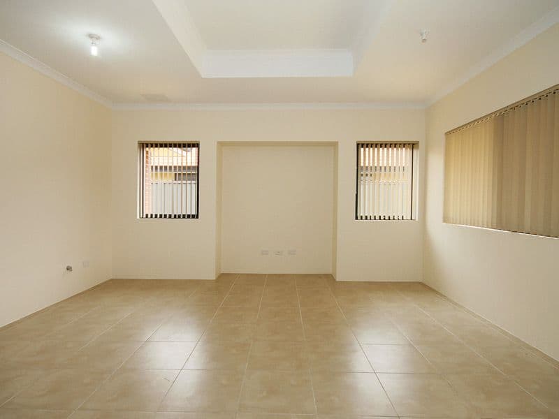 94 Edgecombe Pass, AVELEY WA 6069, Aveley - Thumbnail 3