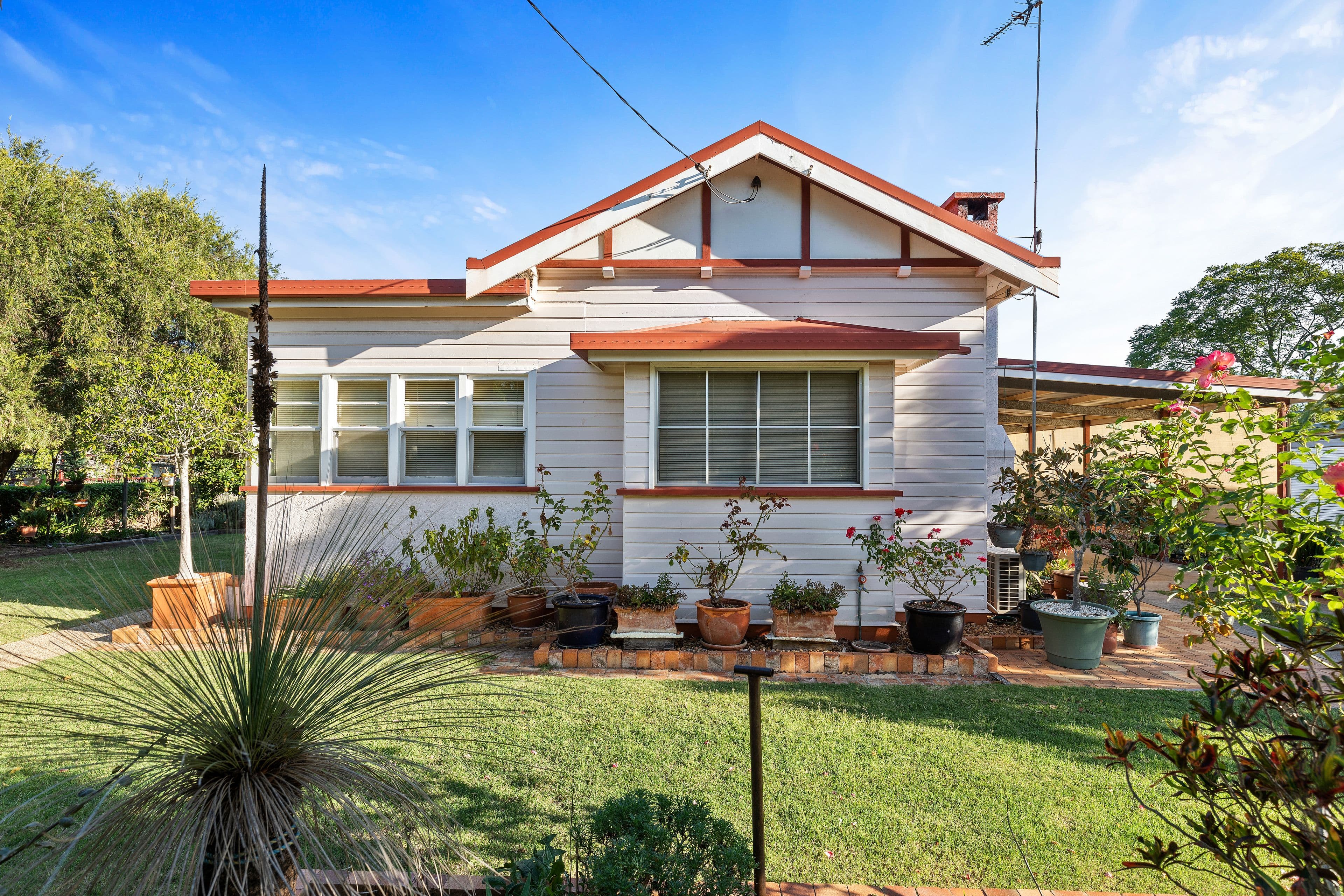 2 Collins Street, Pittsworth QLD 4356, Pittsworth - Image 1