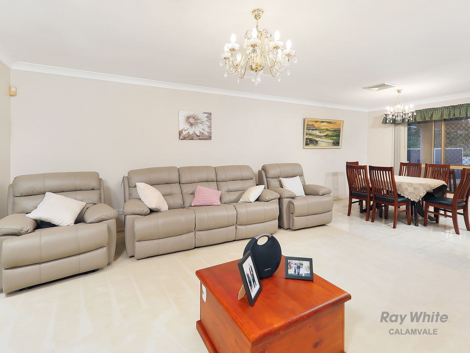 26 Daffodil Crescent, Calamvale QLD 4116, Calamvale - Thumbnail 2