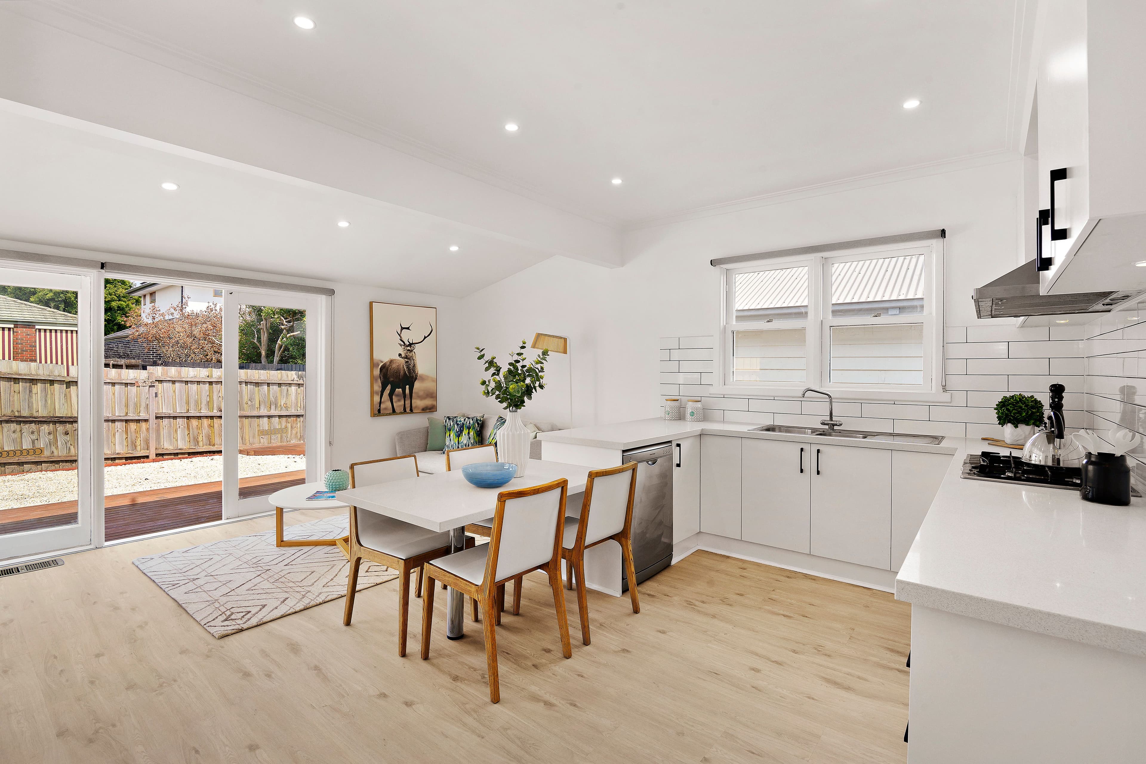 10 Farm Road, Oakleigh South VIC 3167, Oakleigh South - Thumbnail 3