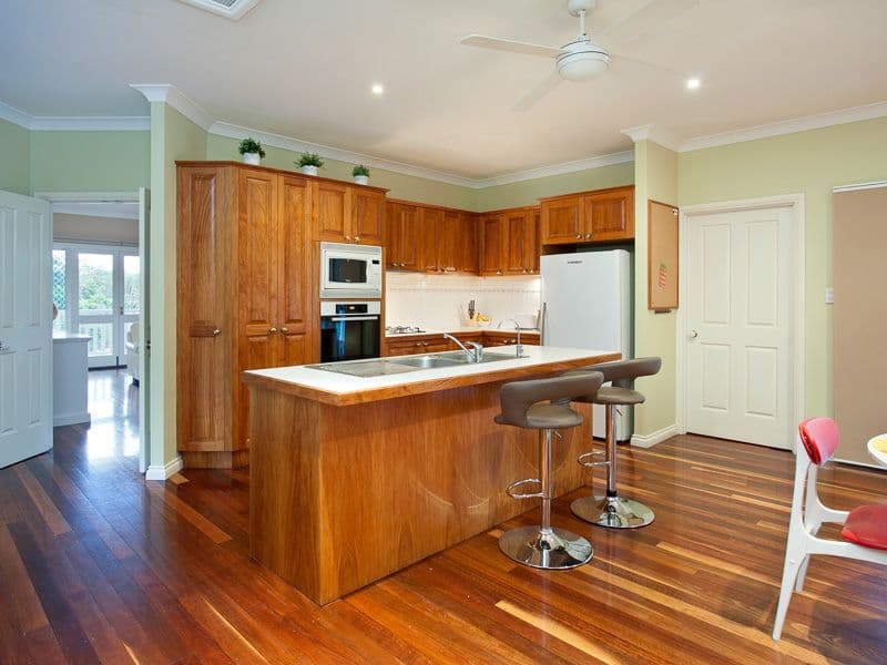 32 Peterson Place, Bridgeman Downs QLD 4035, Bridgeman Downs - Thumbnail 4