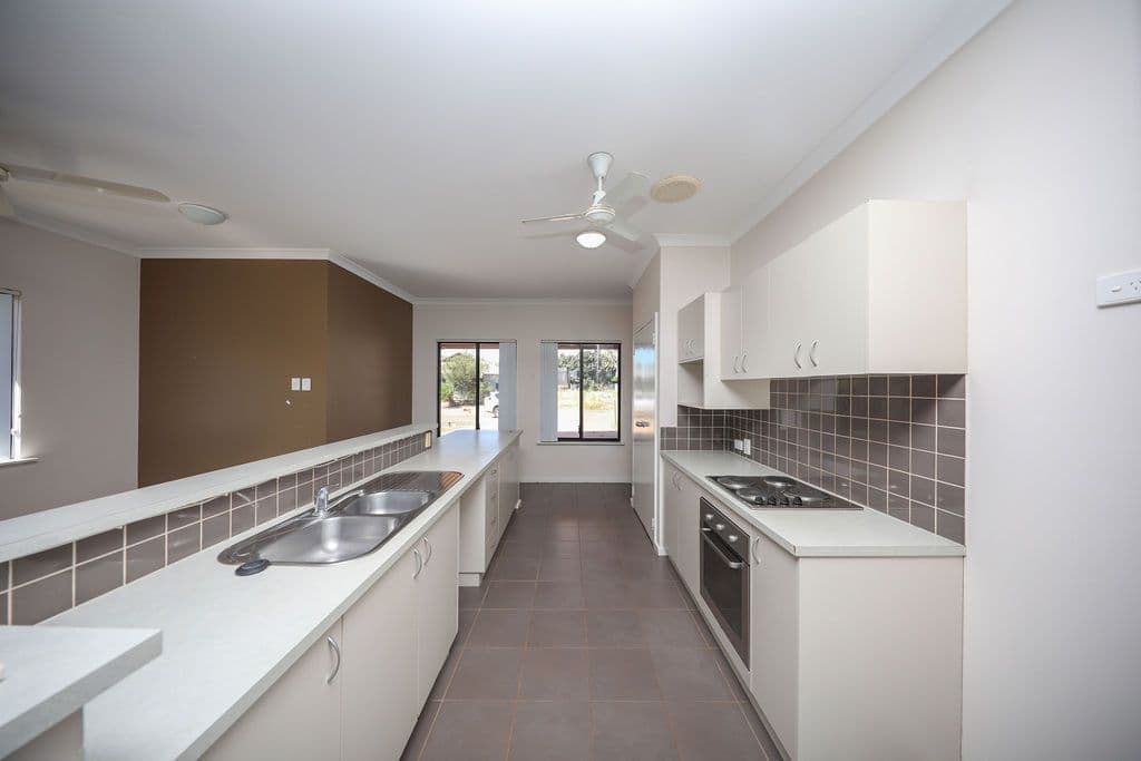 19 Walker Close, Millars Well WA 6714, Millars Well - Thumbnail 2