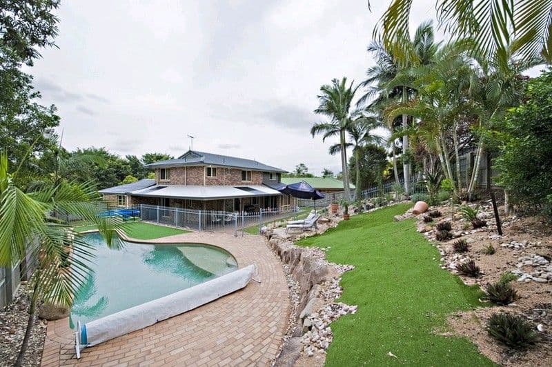 8 Peterson Place, BRIDGEMAN DOWNS QLD 4035, Bridgeman Downs - Thumbnail 3
