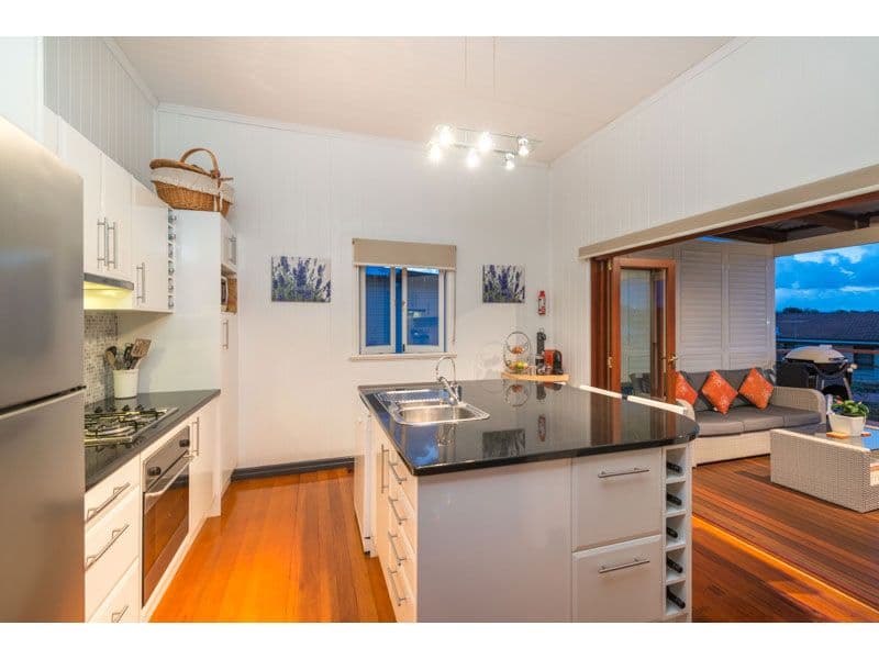 11 Bess Street, WINDSOR QLD 4030, Windsor - Thumbnail 2