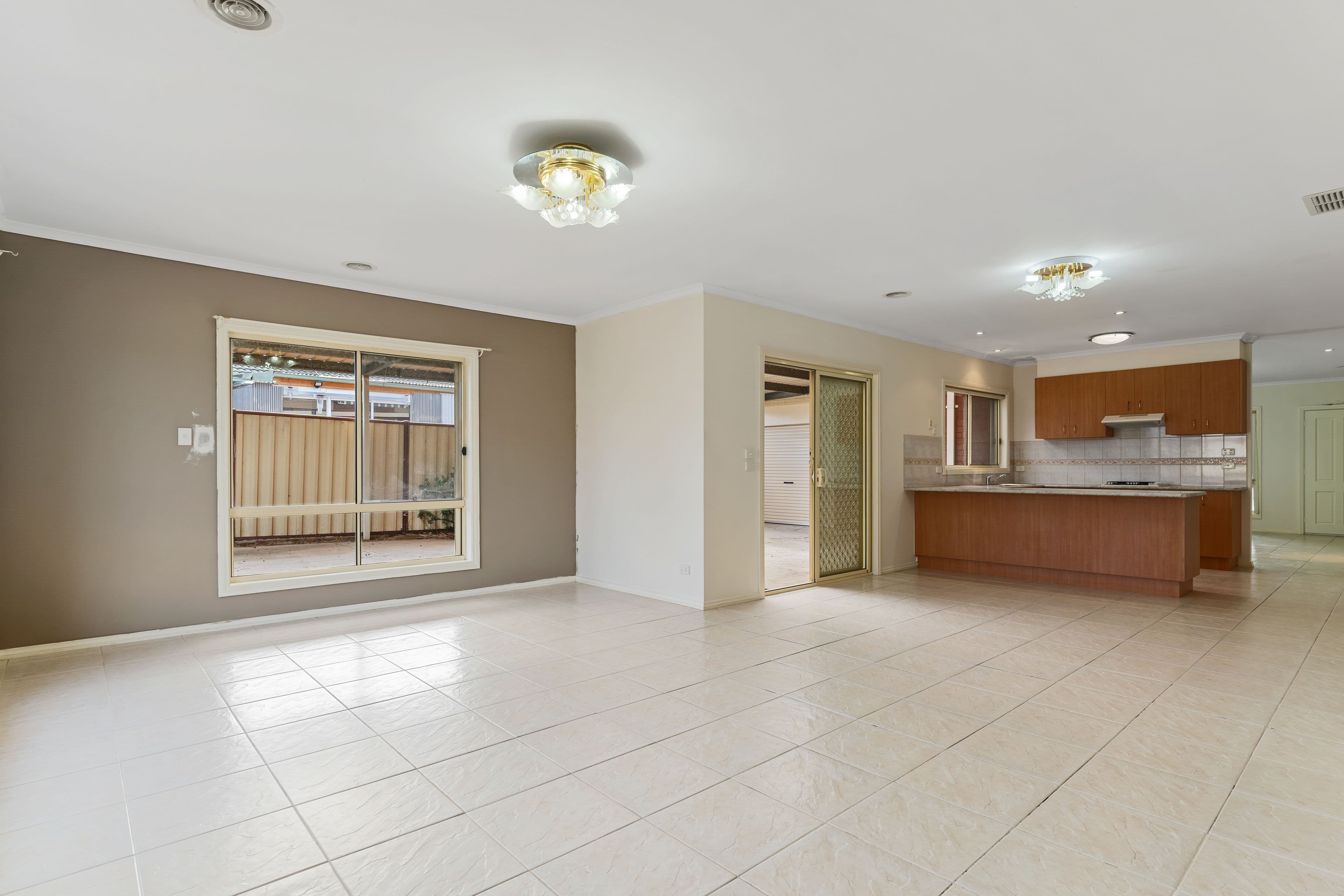 15 Egret Crescent, Cairnlea VIC 3023, Cairnlea - Thumbnail 7