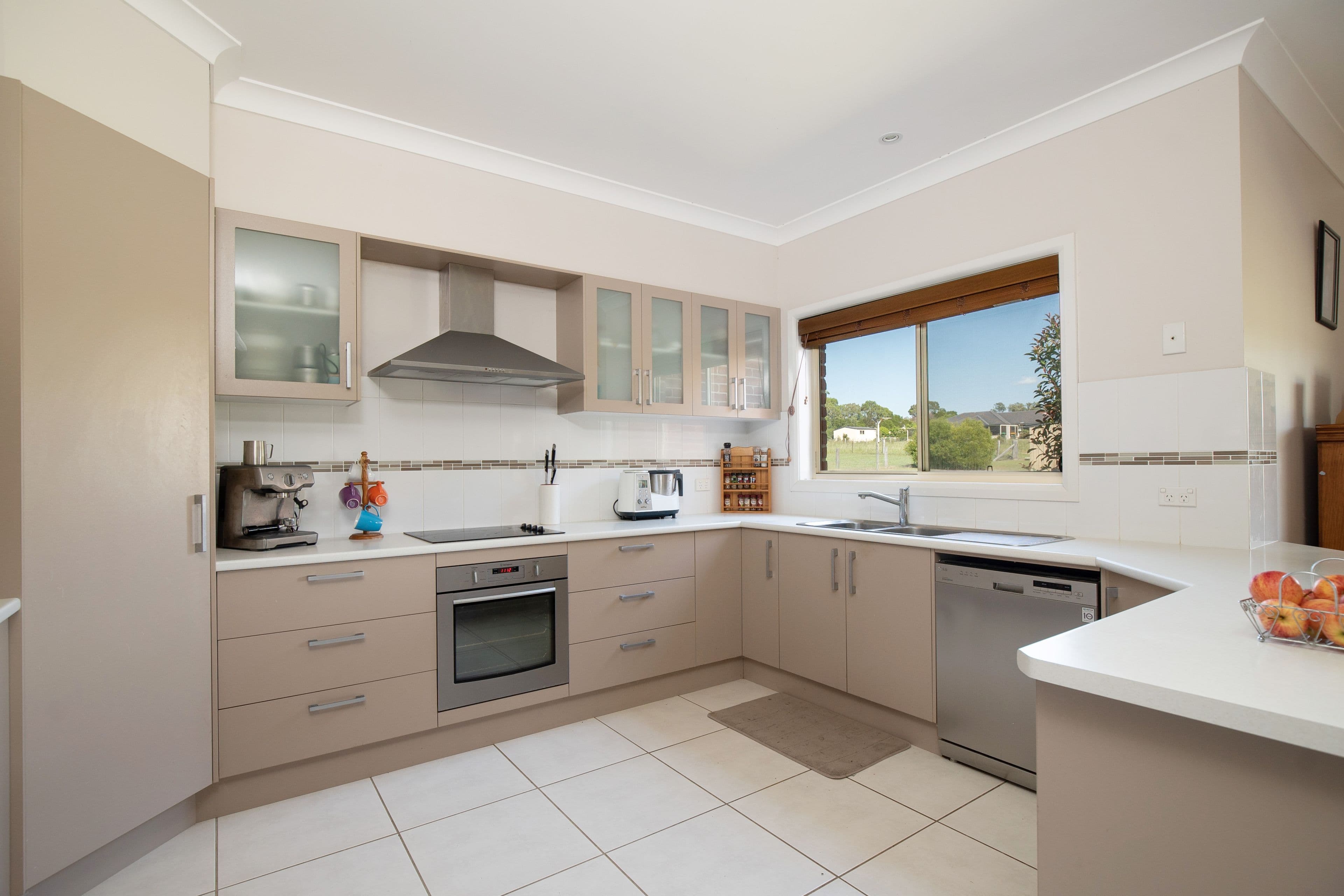 1 Mahogany Drive, Gloucester - Thumbnail 7