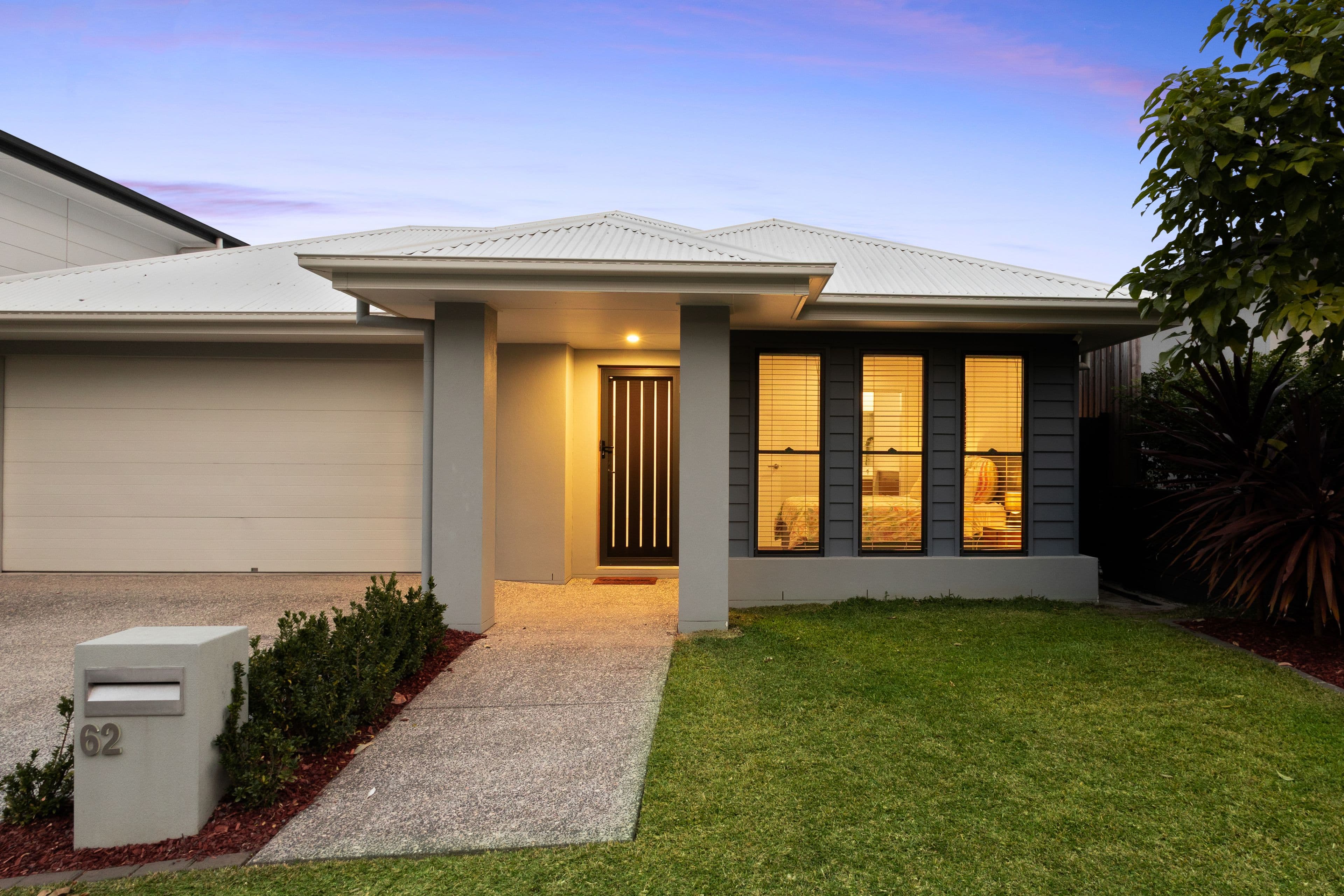 62 Taunton Circuit, Upper Kedron QLD 4055, Upper Kedron - Thumbnail 2