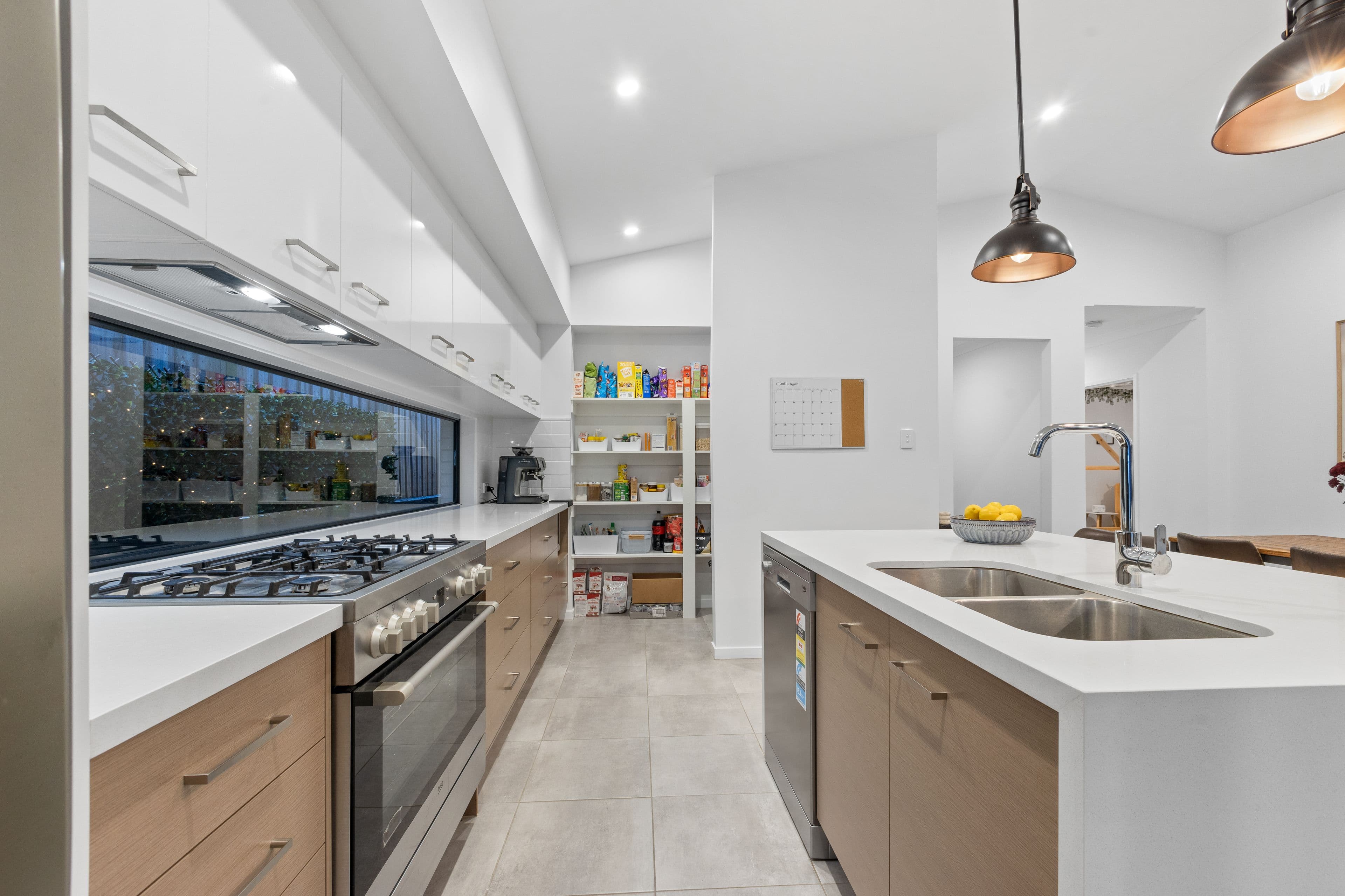 62 Taunton Circuit, Upper Kedron QLD 4055, Upper Kedron - Thumbnail 6