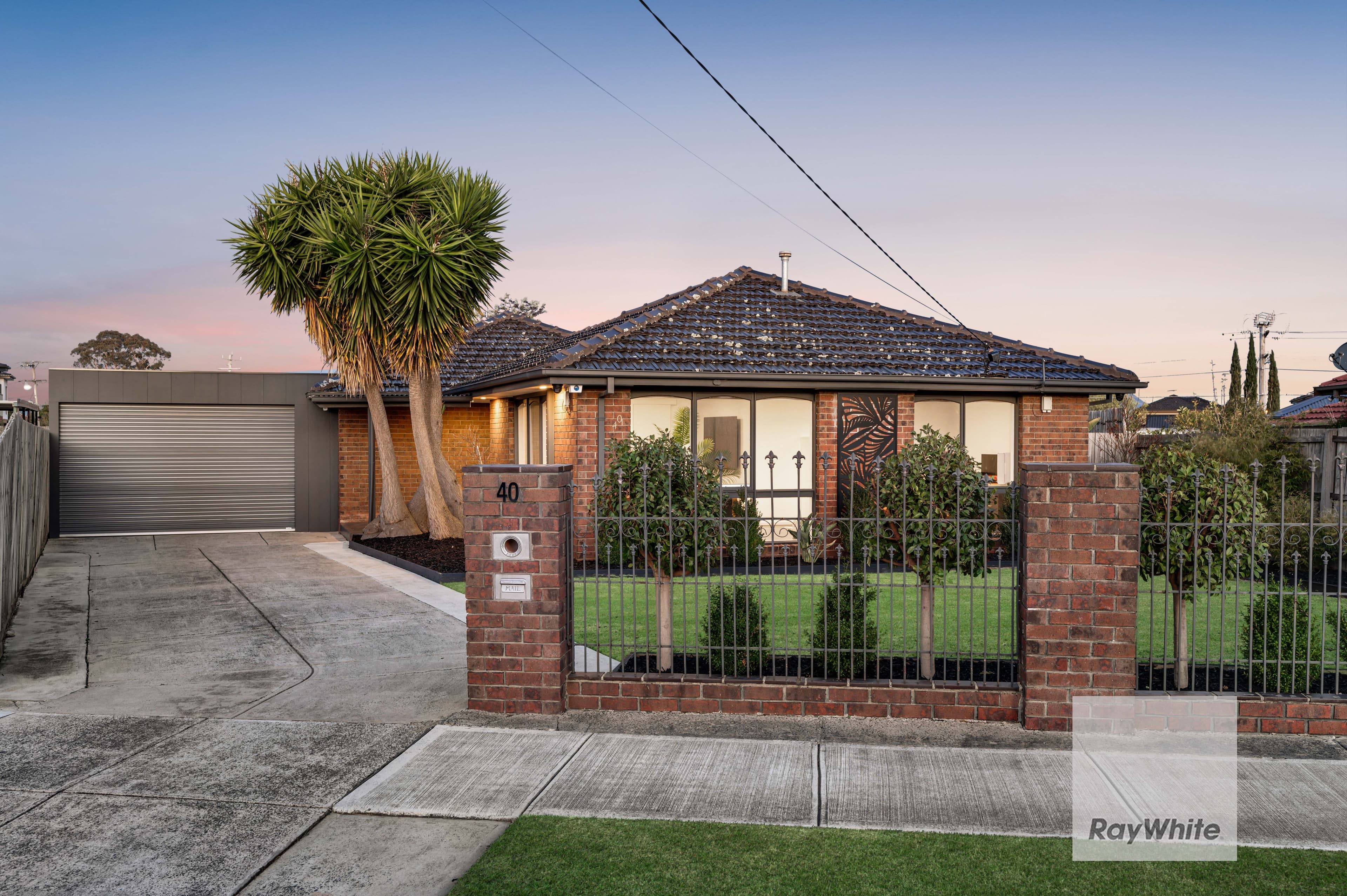 40 Finton Grove, Gladstone Park VIC 3043, Gladstone Park - Thumbnail 2