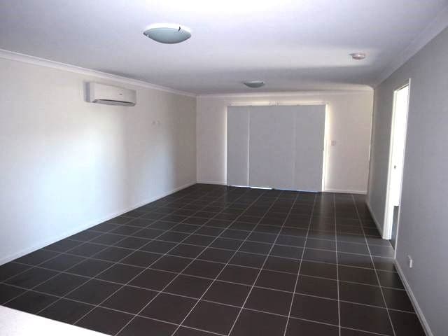  24 Bailey Street, Capella QLD 4723, Capella - Thumbnail 3