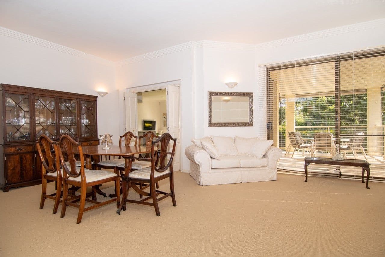 8 Leet Court, Arundel QLD 4214, Arundel - Thumbnail 4