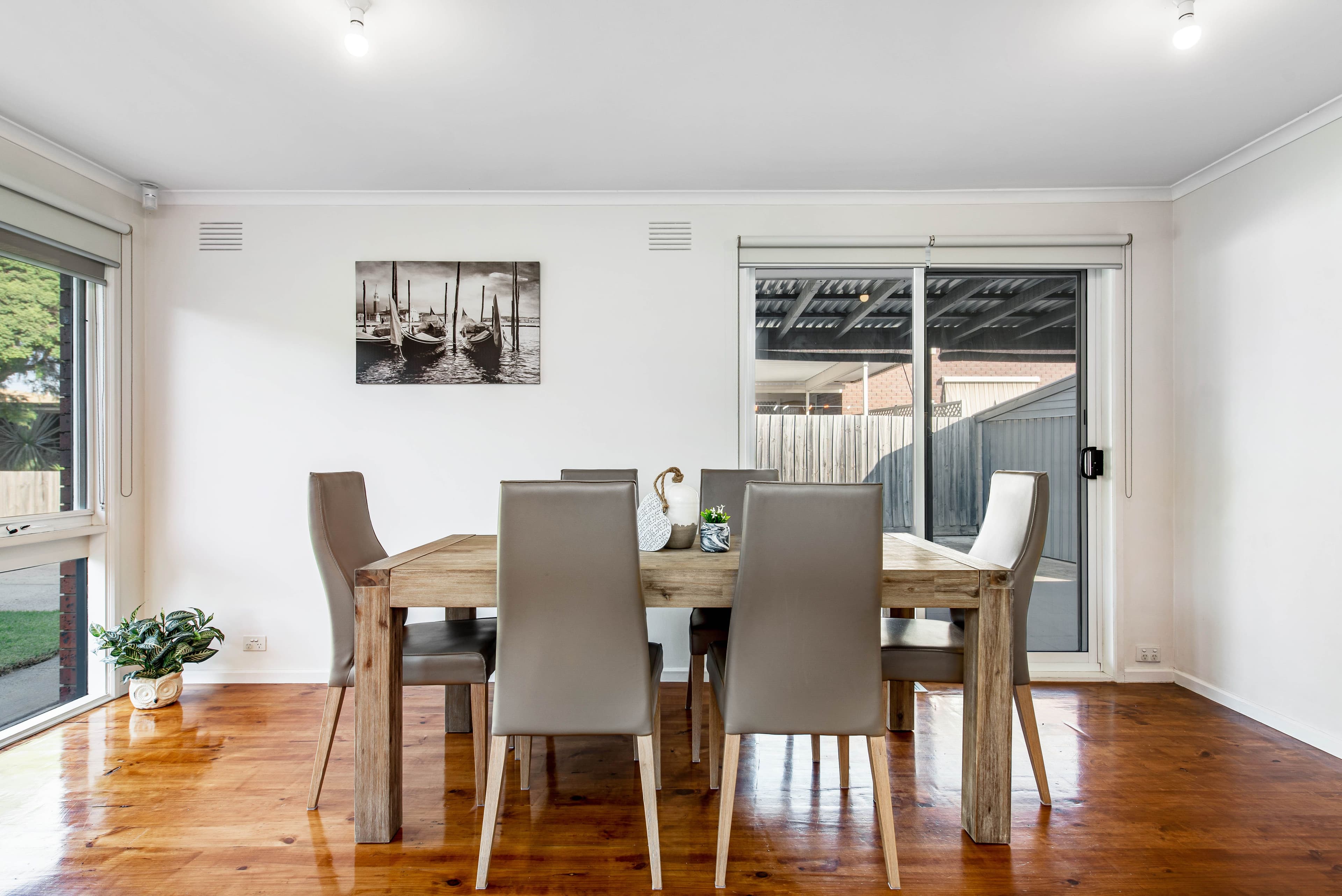 10 Dundee Close, Gladstone Park VIC 3043, Gladstone Park - Thumbnail 4