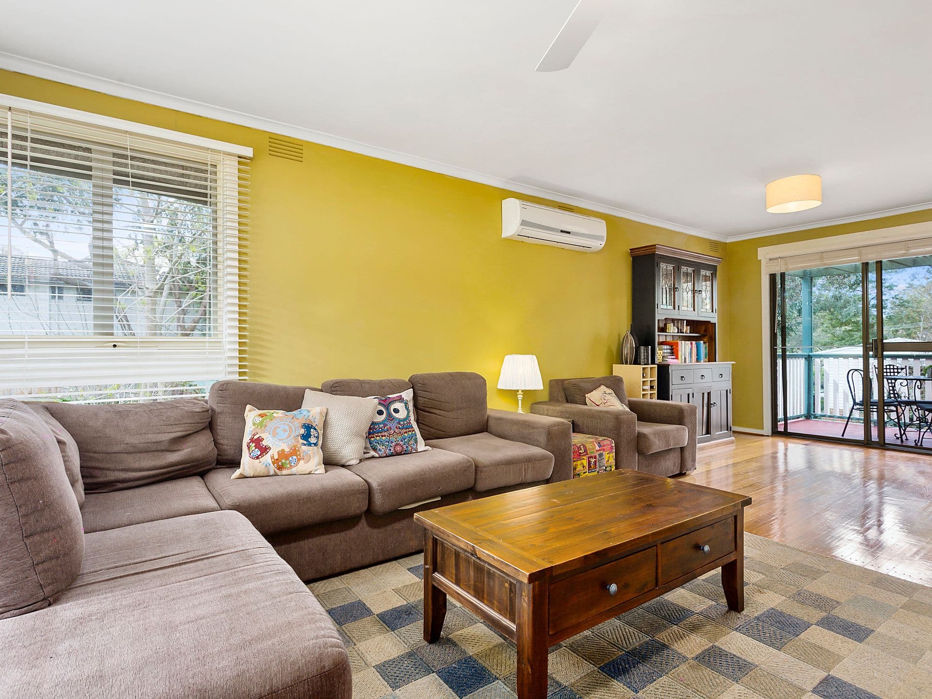 27 Glen Road, Mitcham VIC 3132, Mitcham - Thumbnail 2
