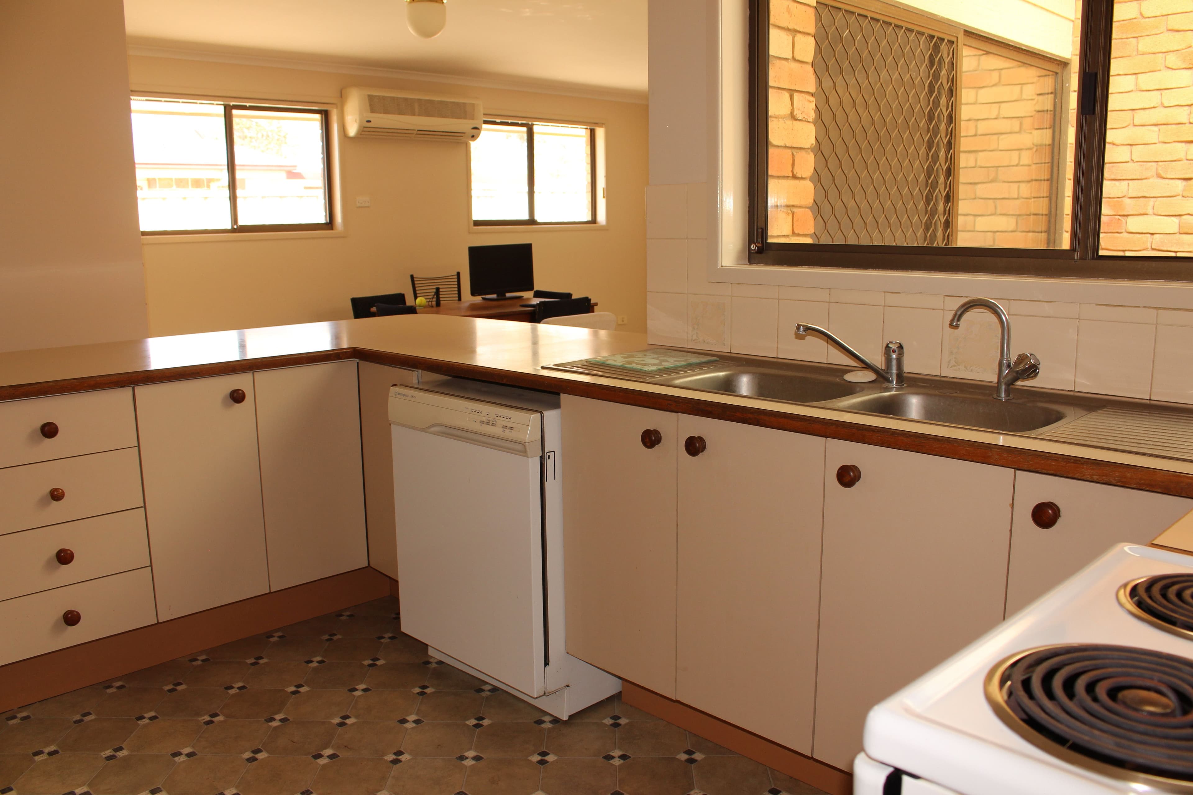 6 McLean Street, Pittsworth QLD 4356, Pittsworth - Thumbnail 6