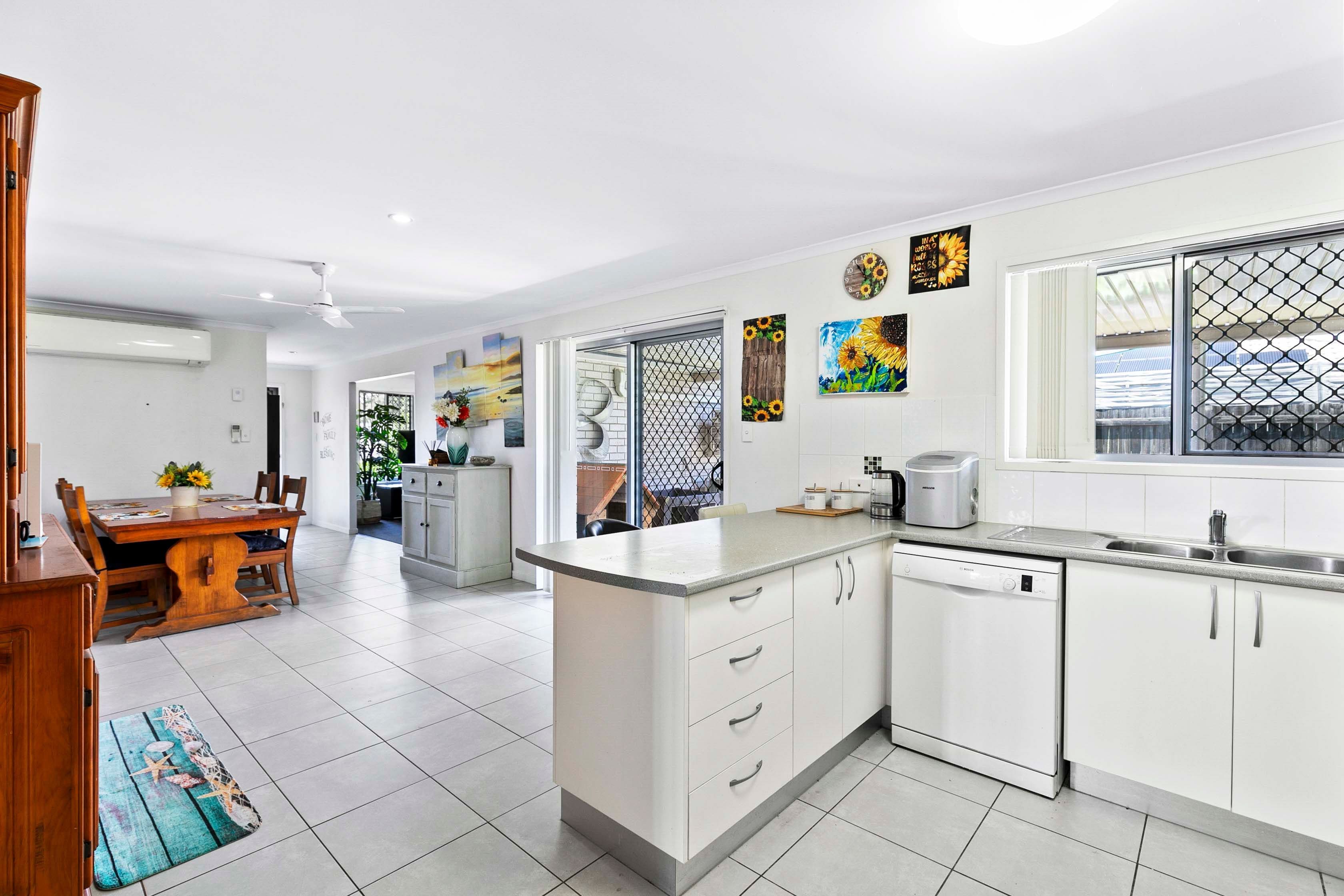 18 Parakeet Circuit, Kawungan QLD 4655, Kawungan - Thumbnail 4