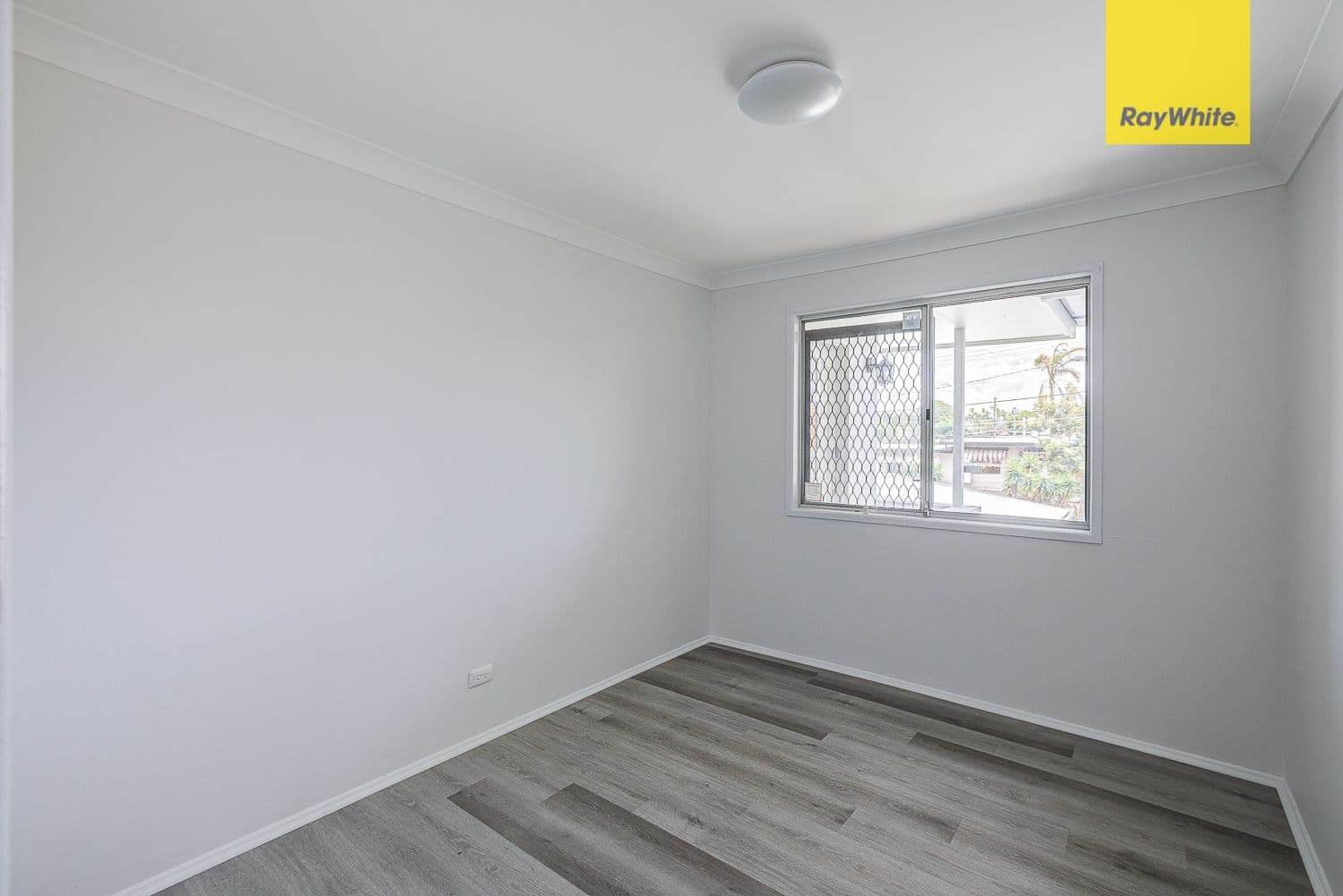 27 Camelia Avenue, Logan Central QLD 4114, Logan Central - Thumbnail 5
