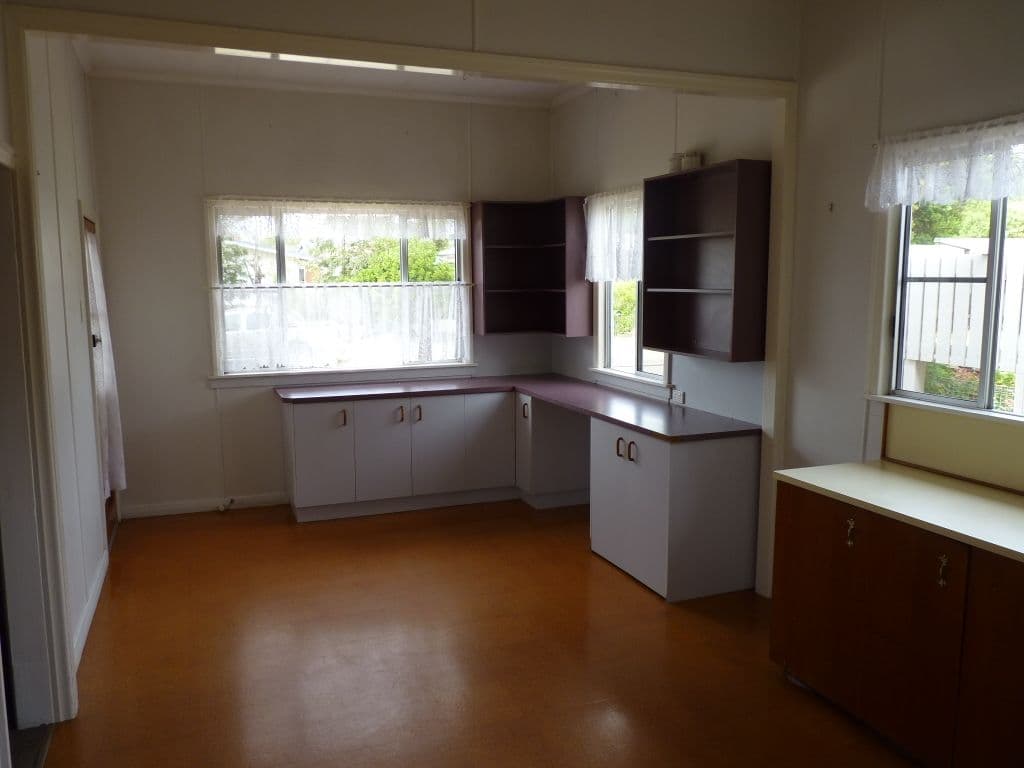 38 Desmond Lane, OAKEY QLD 4401, Oakey - Thumbnail 4